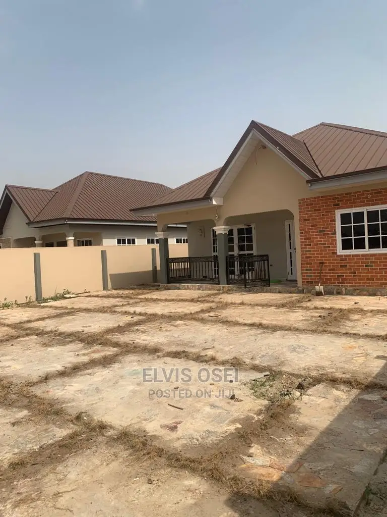 3bdrm House in Cocobod, Amansie West for Sale