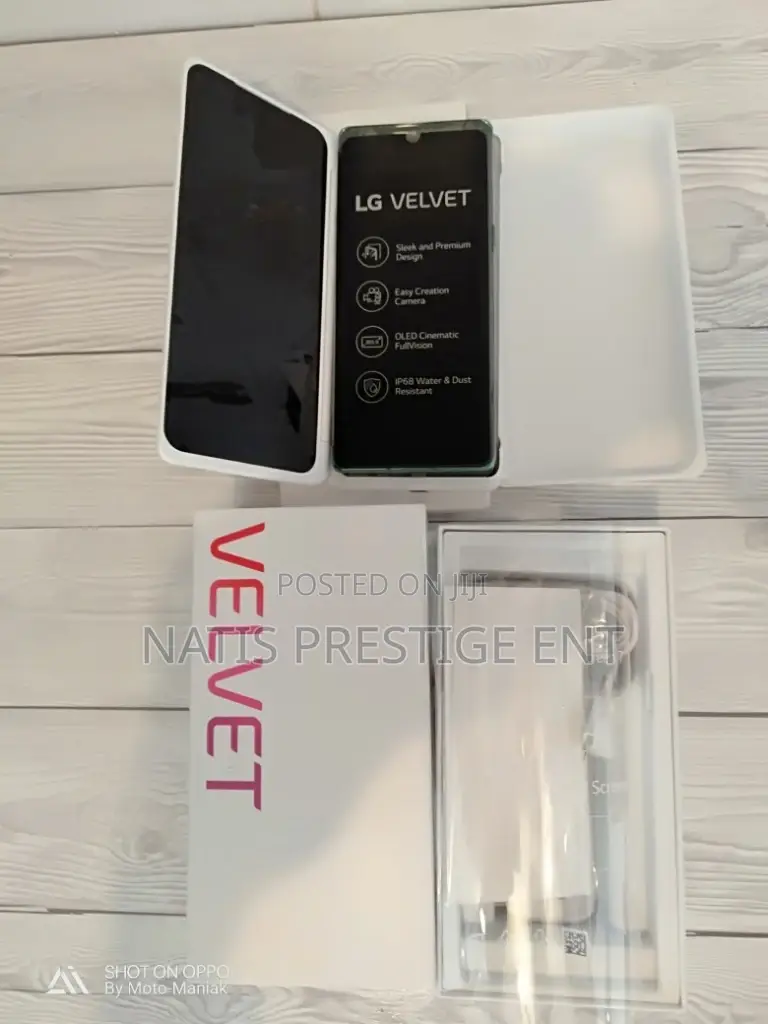 New LG Velvet 128 GB Black