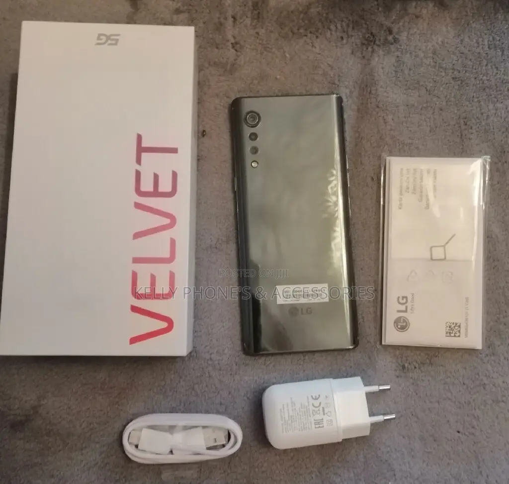 New LG Velvet 128 GB Black
