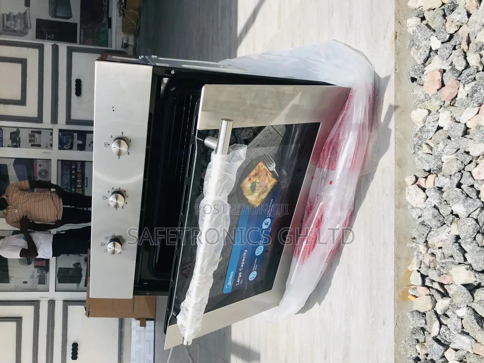 Midea 60cm Built-in Oven- 65m80m1-012