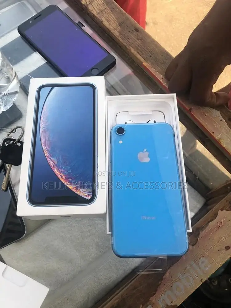 New Apple iPhone XR 128 GB Blue