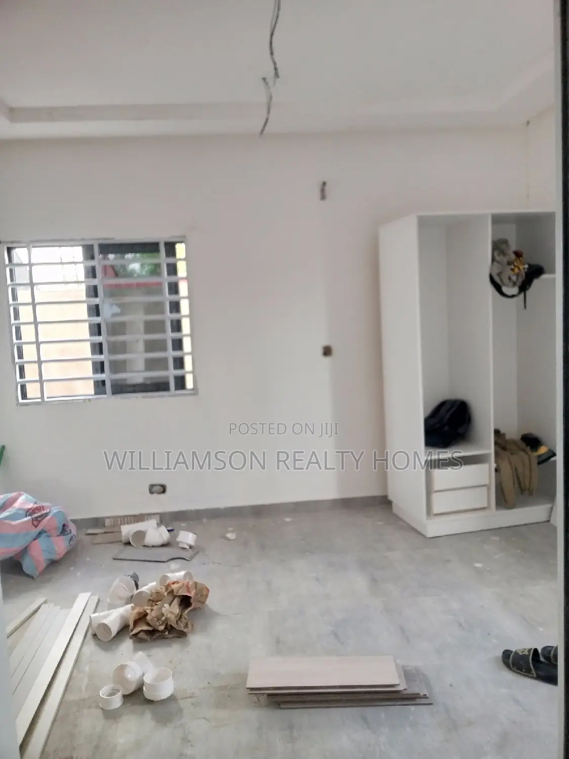 3bdrm House in Community 18, Spintex for sale
