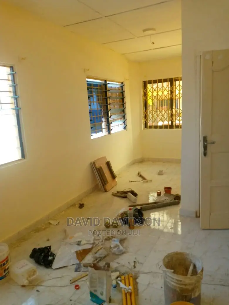 Mini Flat in Chamber And Hall, Tema Metropolitan for rent