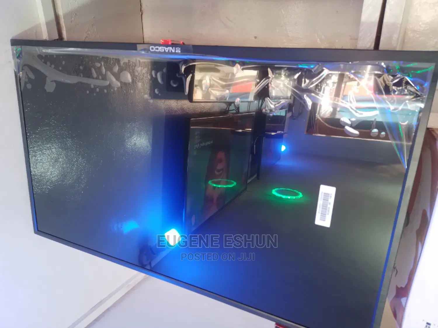 Nasco 32" Satellite Tv