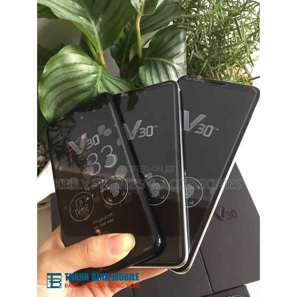 New LG V30 64 GB Black