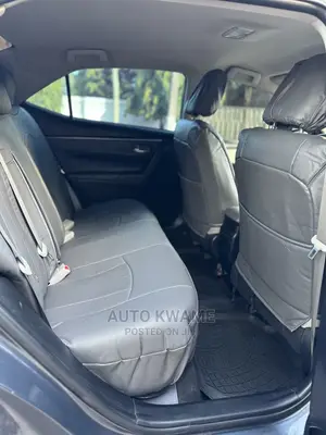 Toyota Corolla LE ECO w/Package 1 4dr Sedan (1.8L 4cyl CVT) 2017 Gray