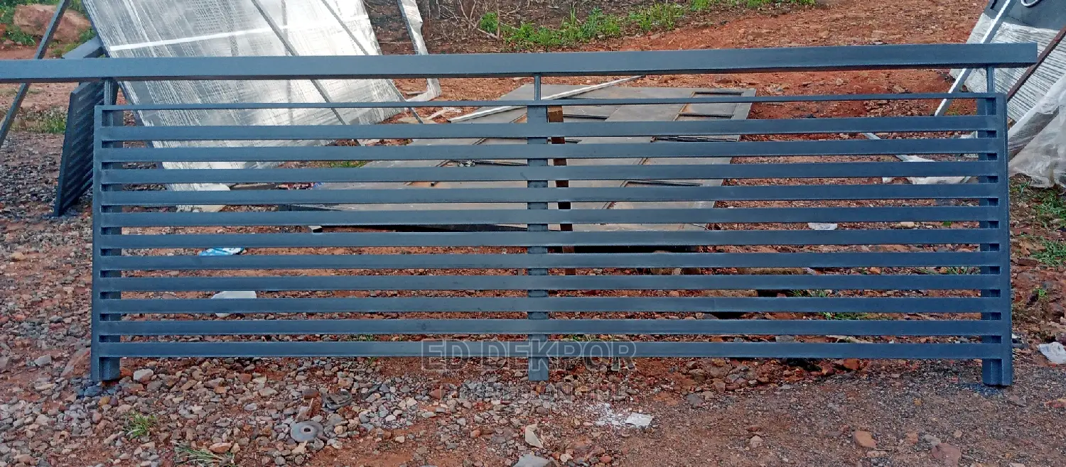 Kb Metal Barristers
