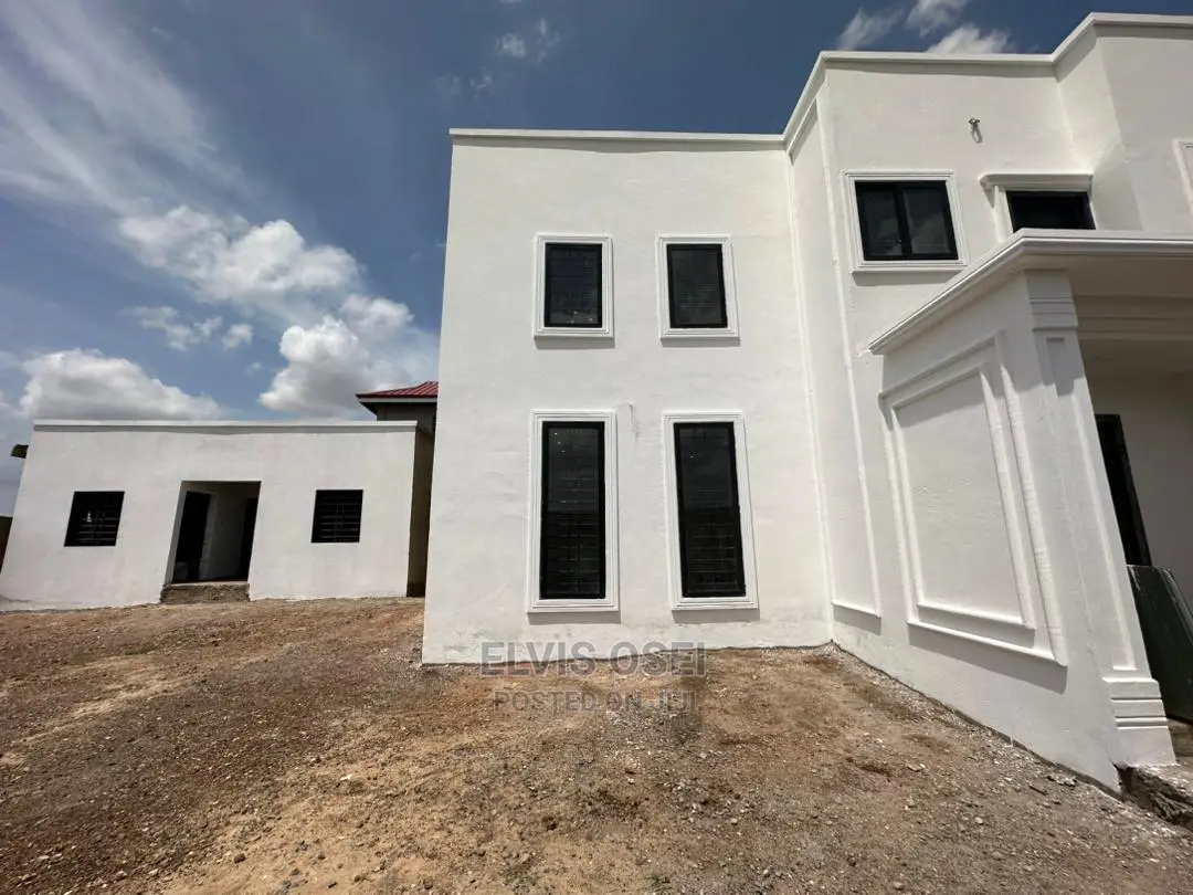 4bdrm House in East Legon for Sale