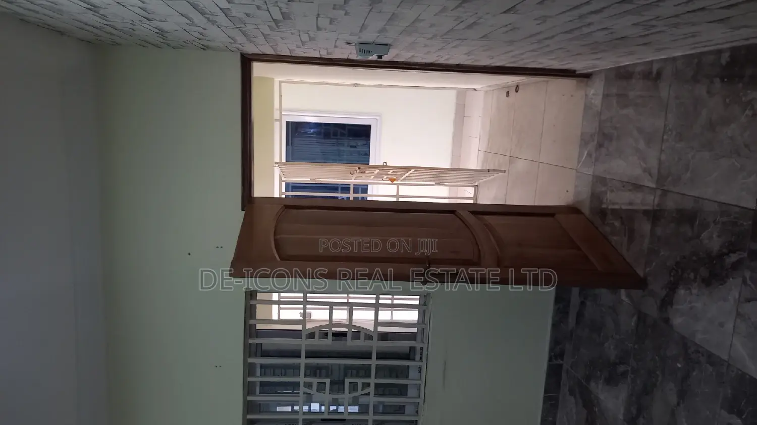 1bdrm Duplex in De-Icons Real Estate, Awutu Senya East Municipal