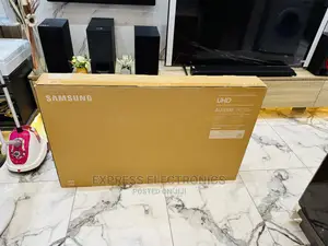 High Contrast UHD Smart Au7172 Samsung 50” Tv
