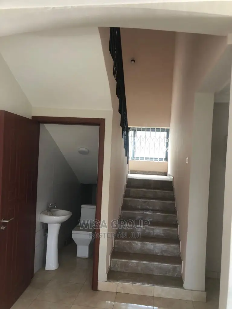 4bdrm Duplex in Wisa Groups, Accra Metropolitan for Rent