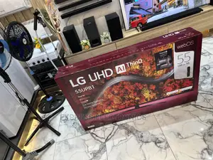 Glossy Black Slim Display UHD LG 55”Up77 Tv