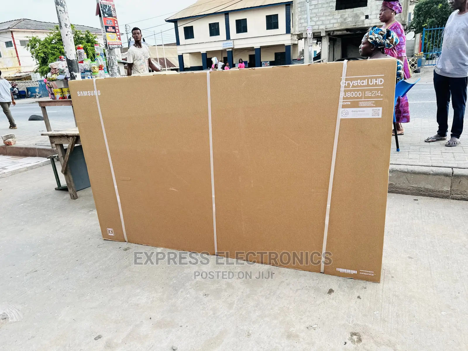 Wide Range Colors Samsung UHD Smart 85”Bu8000 Tv