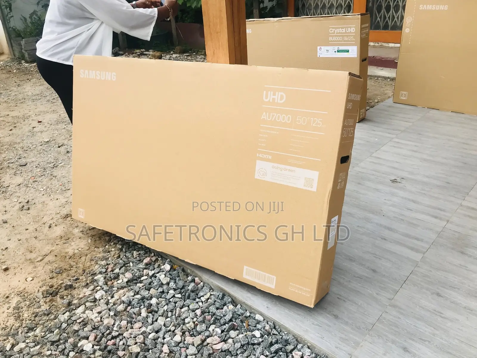 Stay Connected With Samsung Au70 50” LED Tv