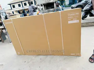 Crisp and Vivid Pictures UHD Samsung 75bu8000 Tv