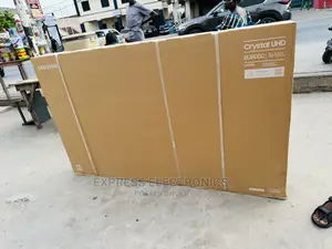 Crisp and Vivid Pictures UHD Samsung 75bu8000 Tv