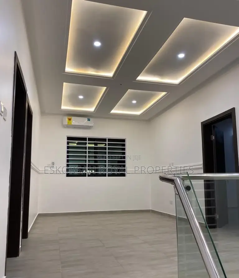 4bdrm House in Agbogba Police for rent