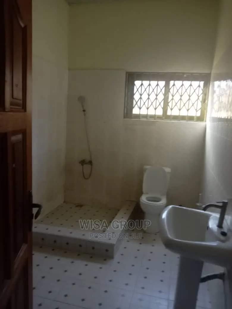 3bdrm House in Wisa Groups, Accra Metropolitan for Rent