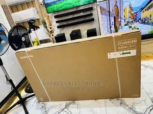 100%Pure UHD Display Samsung 65”Bu8000 Tv