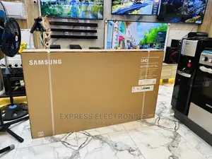 Crystal UHD Samsung 65”Au7000