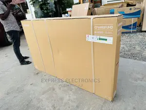 100%Pure UHD Smart Samsung 75”Bu8000 Tv