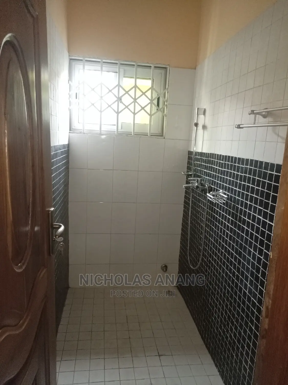 4bdrm House in The Dorns Properties, New Town for rent