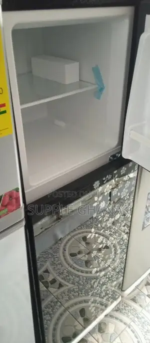 Westpool Fridge 138 (Litres) Black Fridge