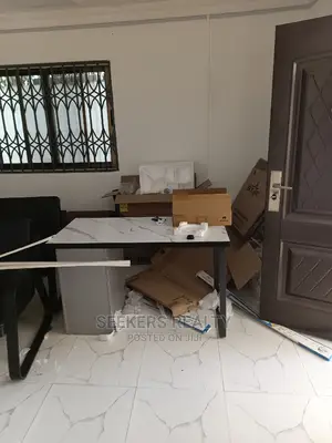 3bdrm Apartment in Seekers Realty, Osu for Rent