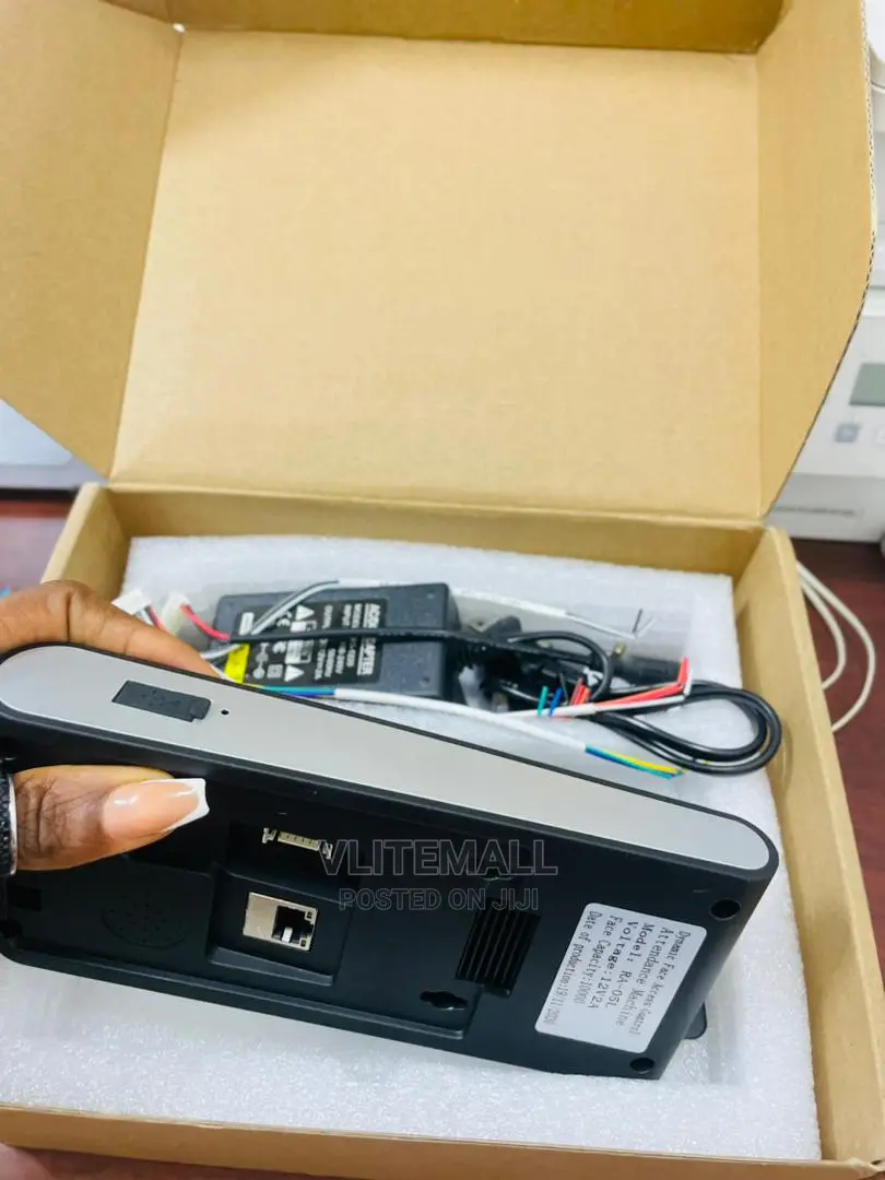 Face Dynamic Attendance Machine (RA05L)