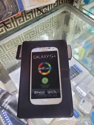 Samsung Galaxy I9500 S4 16 GB White
