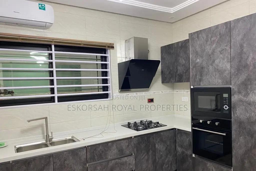4bdrm House in Agbogba Police for rent