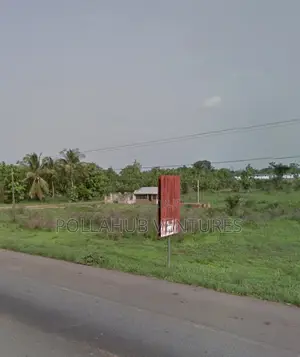 4 Plots at Asankare on Kumasi - Accra Highways