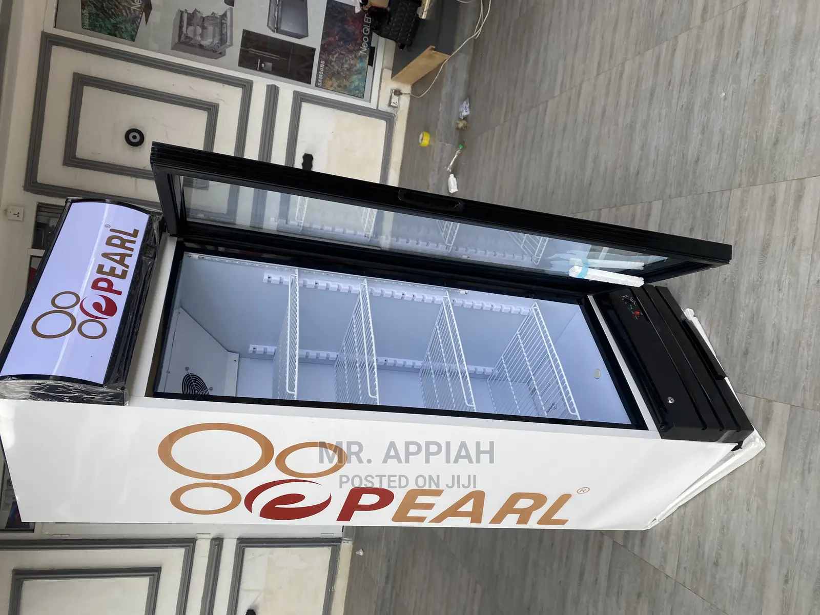 Durable and Affordable Pearl 318ltr Display Fridge(PVC46).