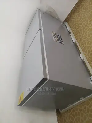 Awesome Pearl Chest Freezer 708L