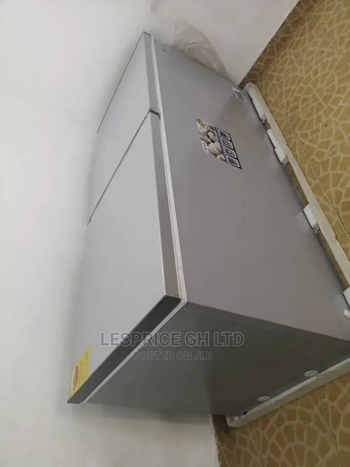 Awesome Pearl Chest Freezer 708L
