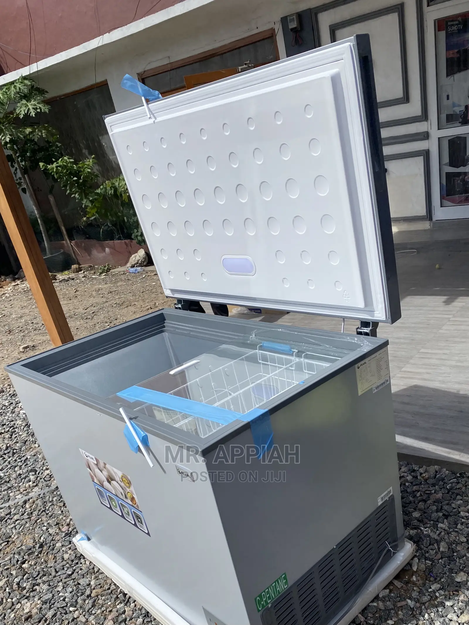 Low Energy Consumption 251L,Pearl(PCF-290)Freezer in Stock