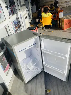 Extremely Chilling Pearl Top Freezer Refrigerator(PF-109) 