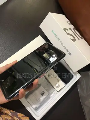 New Samsung Galaxy S10 5G 256 GB Black