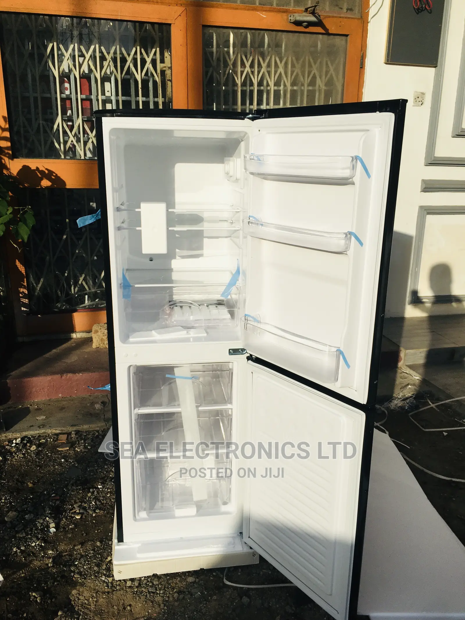 Fast Cooler Rainbow 140 Litres Bottom Freezer Litres