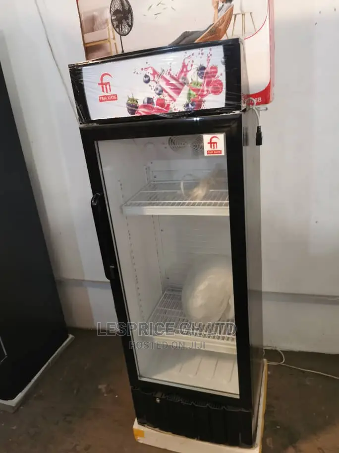 Good Looking Fairmate Display Fridge 190L