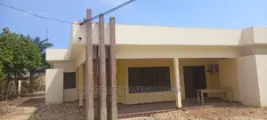 4bdrm House in Ofankor for sale