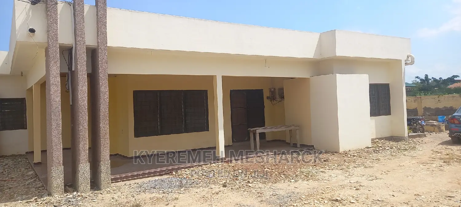 4bdrm House in Ofankor for sale