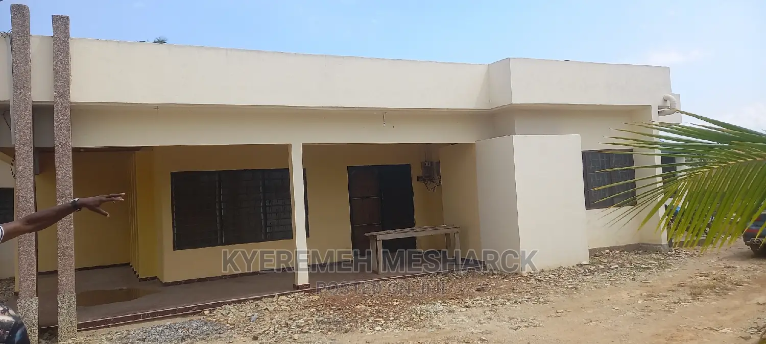 4bdrm House in Ofankor for sale