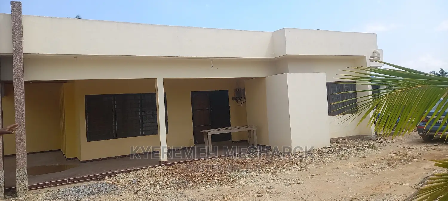 4bdrm House in Ofankor for sale