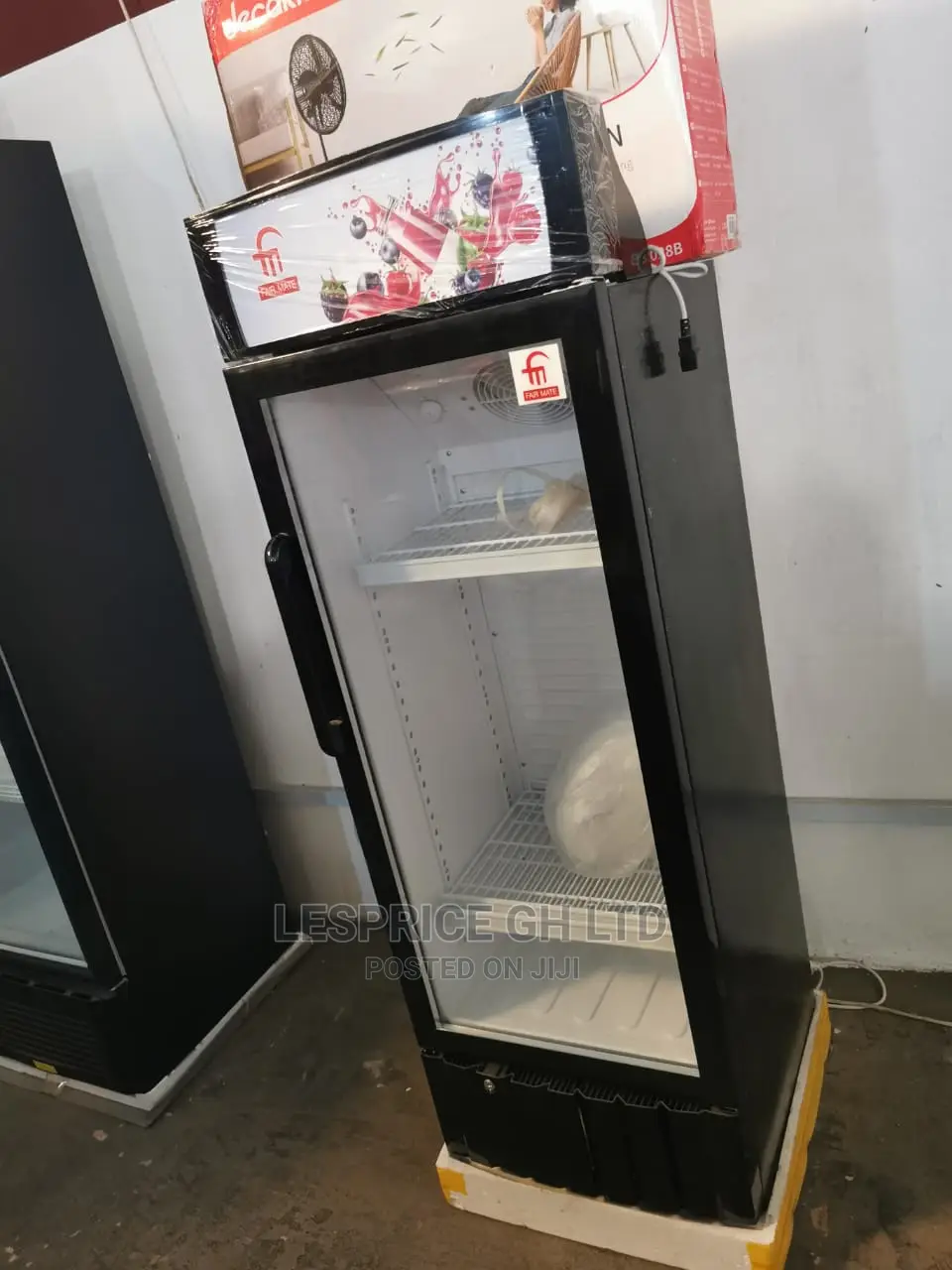 Excellent Fairmate Display Fridge 190L