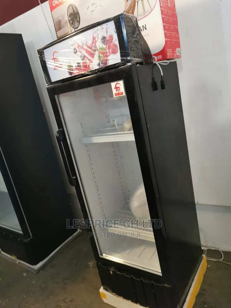 Awesome Fairmate Display Fridge 190L