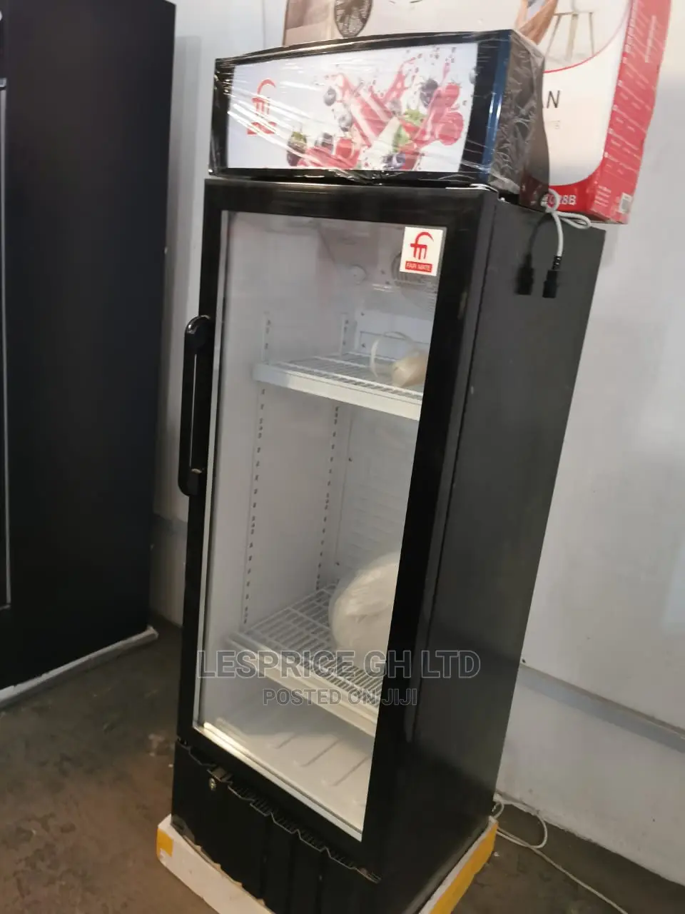 Sealed Fairmate Display Fridge 190L