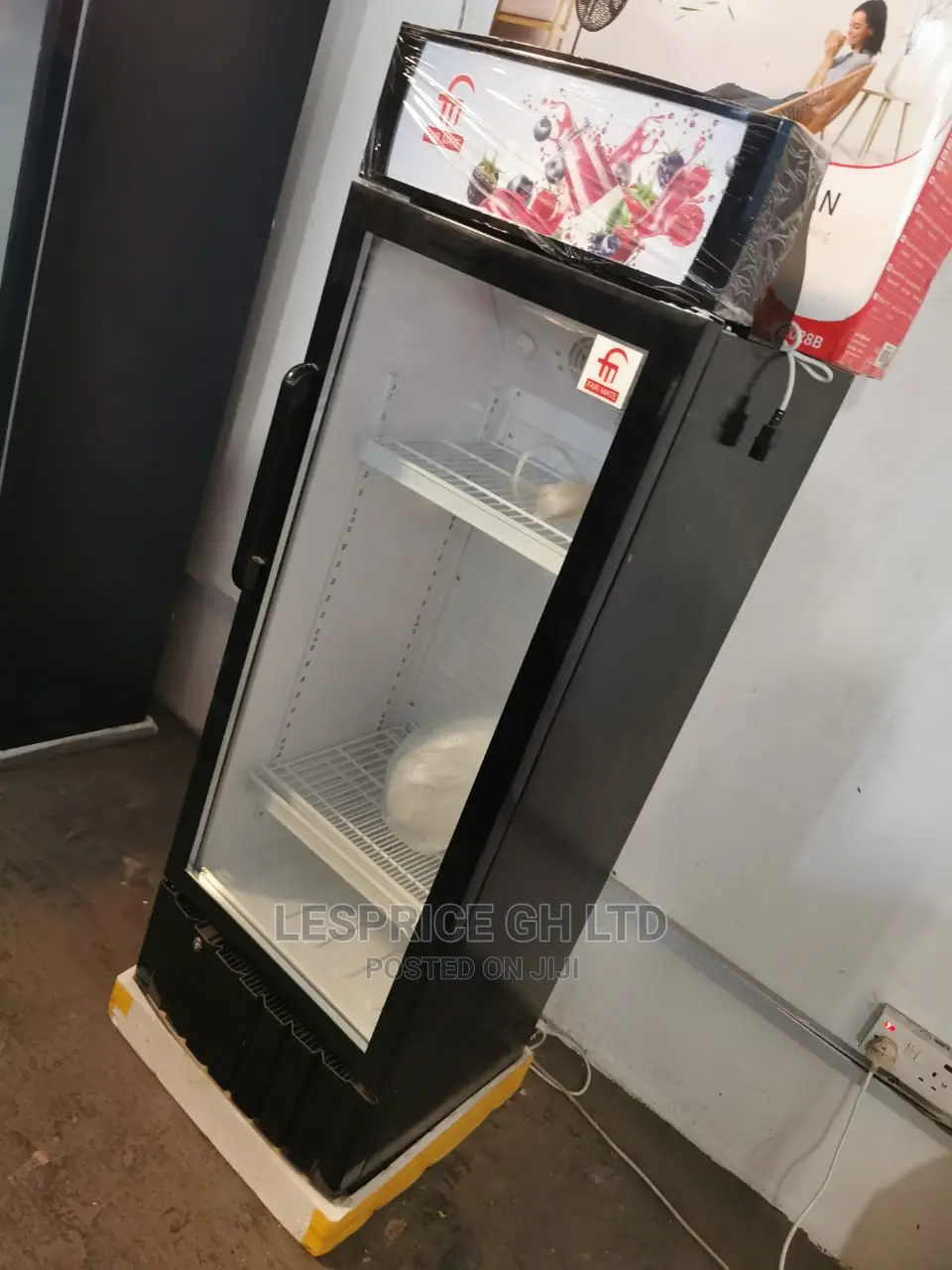 Magnificent Fairmate Display Fridge 190L