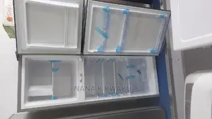 Top Freezer/Pearl Pf20 Double Door Fridge