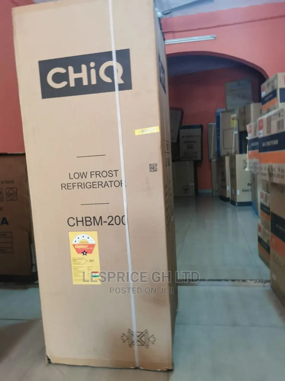 Top Chiq Refrigerator 157L